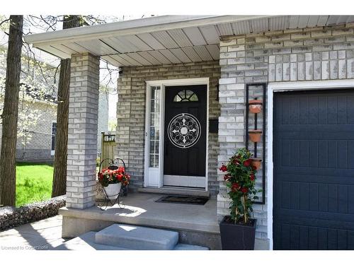 100 Stone Church Road E, Hamilton, ON - Outdoor