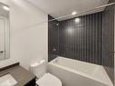 525-1 Jarvis Street, Hamilton, ON  - Indoor Photo Showing Bathroom 