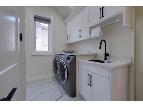 117 Highland Road W, Hamilton, ON - Indoor Photo Showing Laundry Room