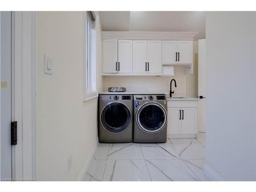 117 Highland Road W, Hamilton, ON - Indoor Photo Showing Laundry Room