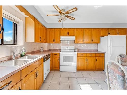 208-99 Donn Avenue, Hamilton, ON - Indoor Photo Showing Kitchen With Double Sink