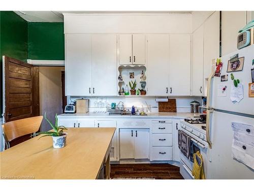 97 Augusta Street, Hamilton, ON - Indoor Photo Showing Kitchen