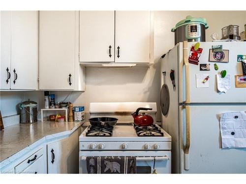 97 Augusta Street, Hamilton, ON - Indoor Photo Showing Kitchen