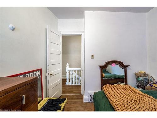 97 Augusta Street, Hamilton, ON - Indoor Photo Showing Bedroom