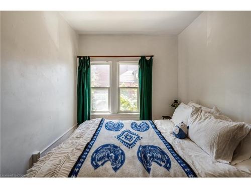 97 Augusta Street, Hamilton, ON - Indoor Photo Showing Bedroom