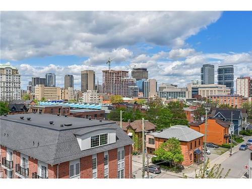 702-141 Catharine Street S, Hamilton, ON - Outdoor With View