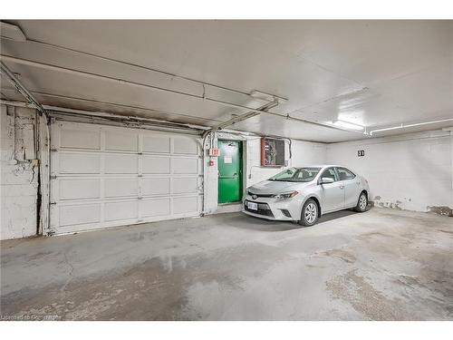 702-141 Catharine Street S, Hamilton, ON - Indoor Photo Showing Garage