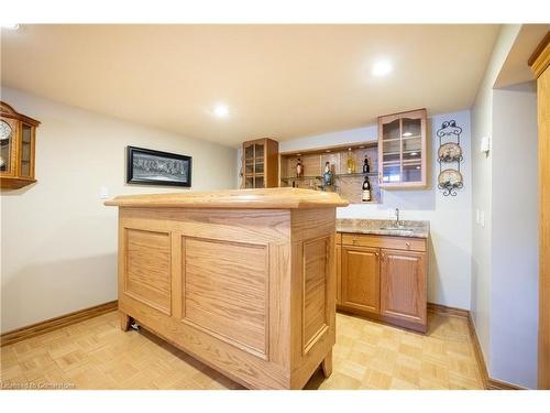 11 Glengarry Road, St. Catharines, ON - Indoor Photo Showing Kitchen