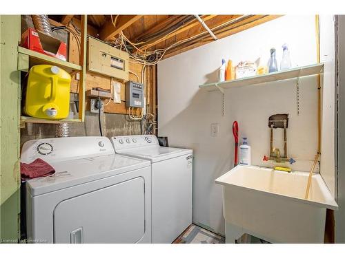 11 Glengarry Road, St. Catharines, ON - Indoor Photo Showing Laundry Room