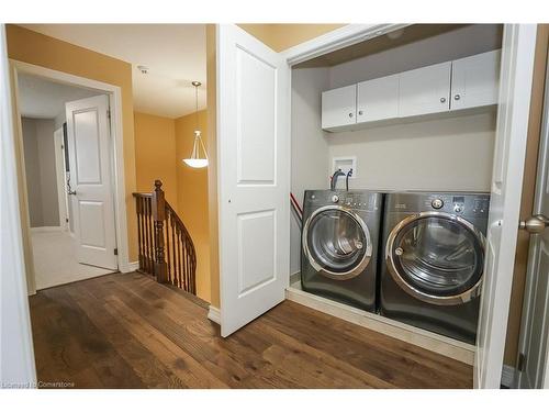 51 Redcedar Crescent, Stoney Creek, ON - Indoor Photo Showing Laundry Room