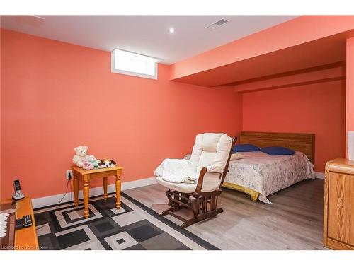 51 Redcedar Crescent, Stoney Creek, ON - Indoor Photo Showing Bedroom