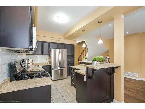 51 Redcedar Crescent, Stoney Creek, ON - Indoor Photo Showing Kitchen With Upgraded Kitchen