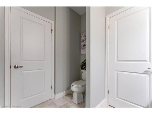 13-418 Nelson Street, Norfolk, ON - Indoor Photo Showing Bathroom