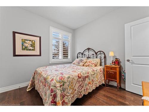 13-418 Nelson Street, Norfolk, ON - Indoor Photo Showing Bedroom