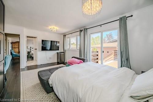 131 Green Road, Hamilton, ON - Indoor Photo Showing Bedroom