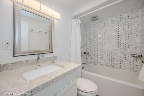 131 Green Road, Hamilton, ON - Indoor Photo Showing Bathroom