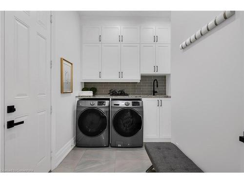 18 Legacy Lane, Hamilton, ON - Indoor Photo Showing Laundry Room