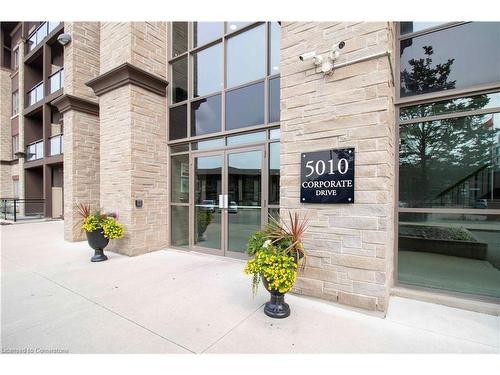 230-5010 Corporate Drive, Burlington, ON - Outdoor