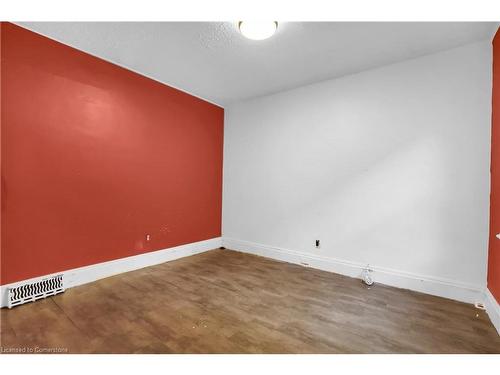 174 Lake Street, St. Catharines, ON - Indoor Photo Showing Other Room