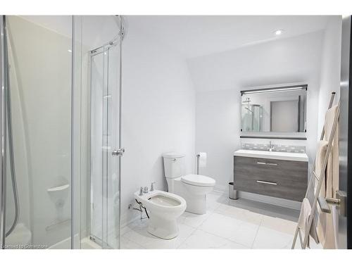 10 David Lowrey Court, Niagara-On-The-Lake, ON - Indoor Photo Showing Bathroom