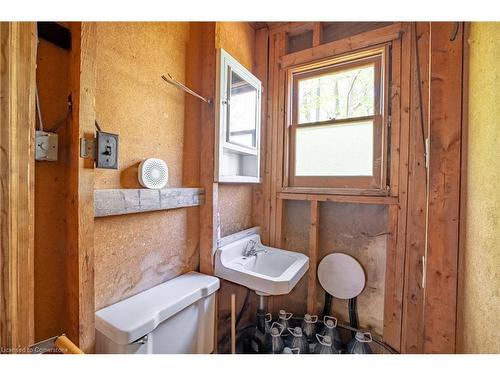 10340 Lakeshore Road, Port Colborne, ON - Indoor Photo Showing Bathroom