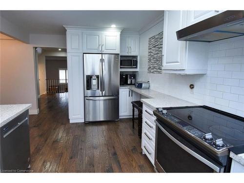 14 Thistle Lane, Dundas, ON - Indoor Photo Showing Kitchen