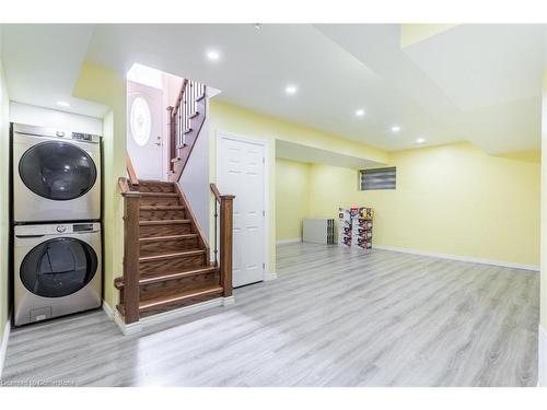 90 Main Street E, Grimsby, ON - Indoor Photo Showing Laundry Room