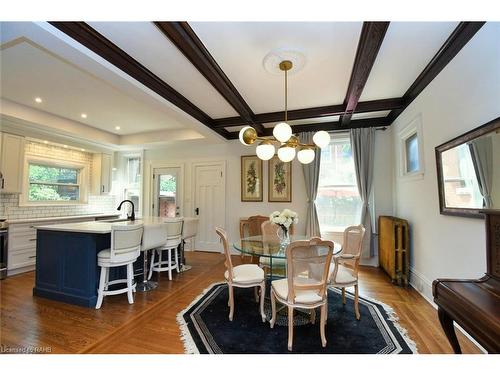 185 Fairleigh Avenue S, Hamilton, ON - Indoor Photo Showing Dining Room