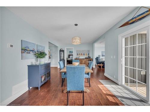 864 South Coast Drive, Peacock Point, ON - Indoor Photo Showing Dining Room