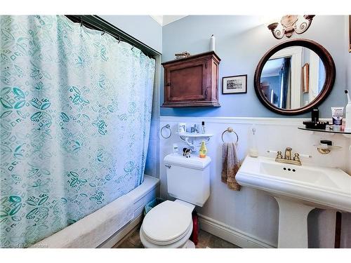 120 Pauline Johnson Road, Caledonia, ON - Indoor Photo Showing Bathroom