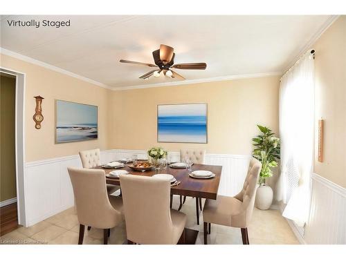 147 Maple Crescent, Flamborough, ON - Indoor Photo Showing Dining Room