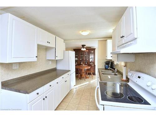 147 Maple Crescent, Flamborough, ON - Indoor Photo Showing Kitchen With Double Sink