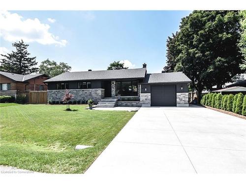 118 Seneca Drive, Ancaster, ON - Outdoor With Facade