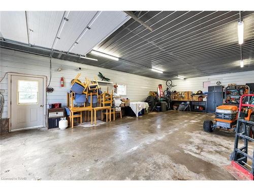 18234 Mississauga Road, Caledon, ON - Indoor Photo Showing Garage