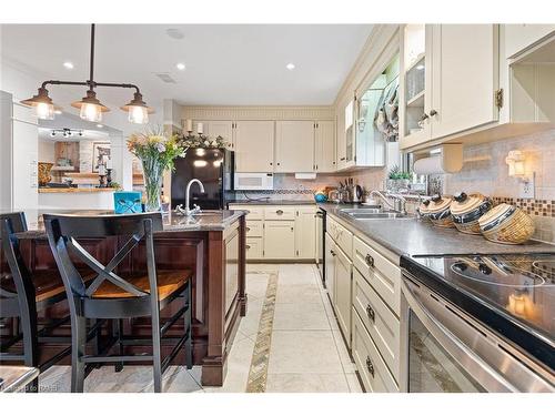 18234 Mississauga Road, Caledon, ON - Indoor Photo Showing Kitchen