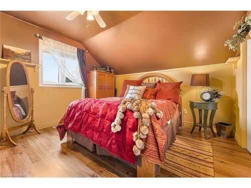 18234 Mississauga Road, Caledon, ON - Indoor Photo Showing Bedroom