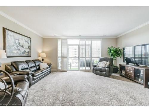 409-1998 Ironstone Drive, Burlington, ON - Indoor Photo Showing Living Room