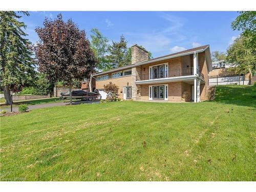 837 Danforth Place, Burlington, ON - Outdoor