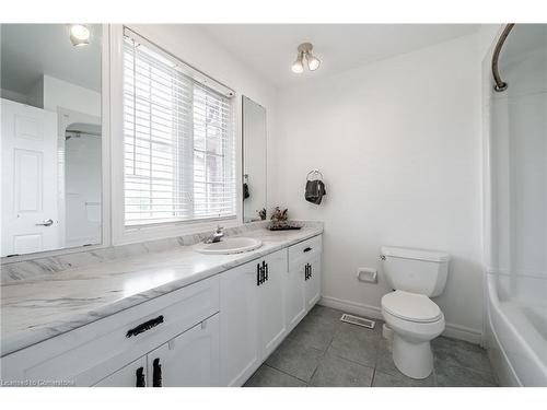 1148 Upper Wentworth Street, Hamilton, ON - Indoor Photo Showing Bathroom