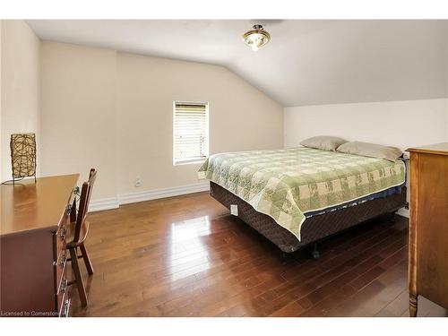 468 Mud Street W, Grassie, ON - Indoor Photo Showing Bedroom