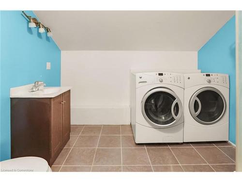 468 Mud Street W, Grassie, ON - Indoor Photo Showing Laundry Room