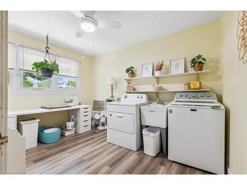 6299 Guelph Line, Burlington, ON - Indoor Photo Showing Laundry Room