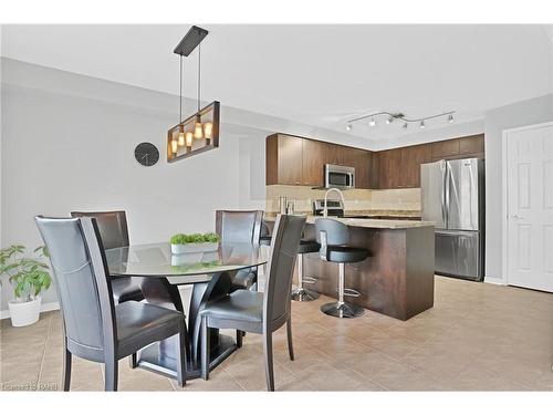 196 Bradley Avenue, Binbrook, ON - Indoor Photo Showing Dining Room