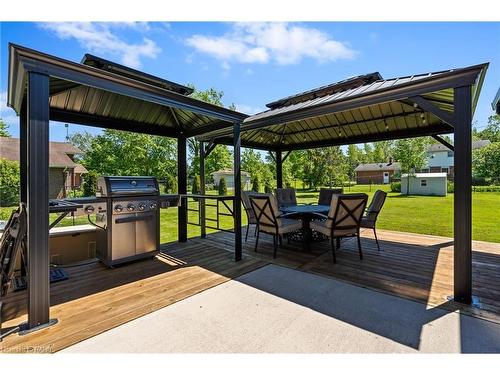 2189 Niagara Parkway, Fort Erie, ON - Outdoor With Deck Patio Veranda With Exterior