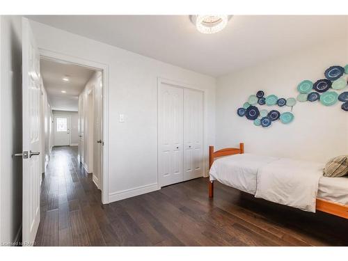 1223 Dunsmure Road, Hamilton, ON - Indoor Photo Showing Bedroom