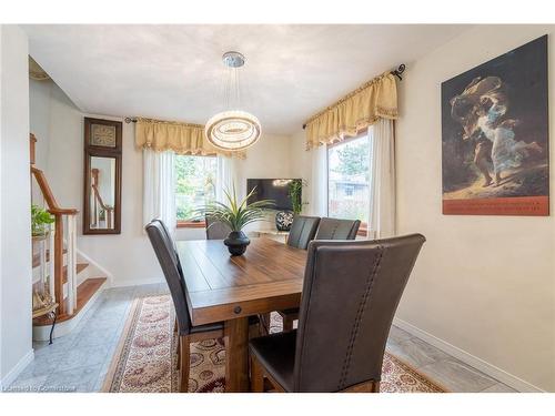 1129 Scenic Drive, Hamilton, ON - Indoor Photo Showing Dining Room