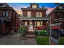 54 Spadina Avenue  Hamilton, ON L8M 2X7