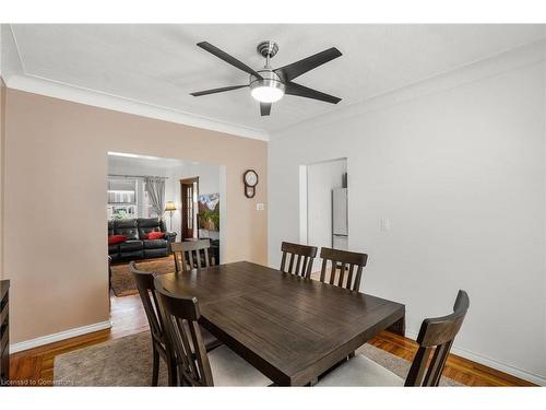 54 Spadina Avenue, Hamilton, ON - Indoor Photo Showing Dining Room