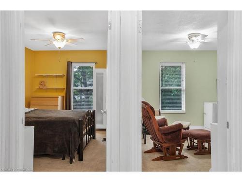 54 Spadina Avenue, Hamilton, ON - Indoor Photo Showing Other Room