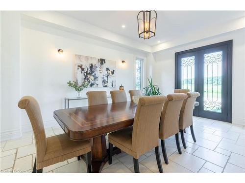 525 Elm Tree Road E, Grimsby, ON - Indoor Photo Showing Dining Room